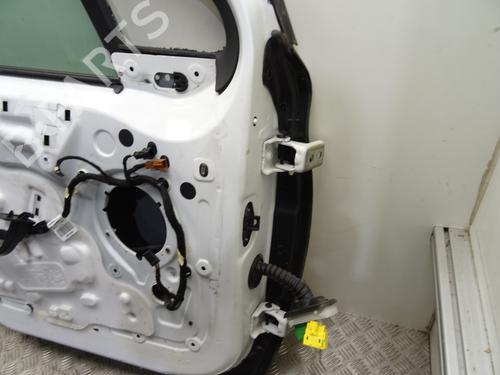 Left front door PEUGEOT 208 I (CA_, CC_) 1.6 HDi | BP26934459C2
