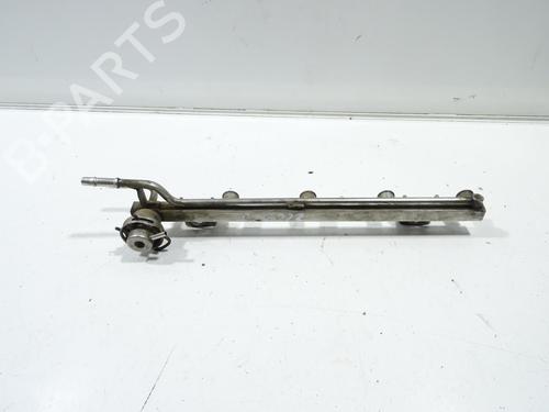 Rail D'Injecteurs NISSAN MICRA II (K11) 1.0 i 16V (K11) (60 hp) 32368260
