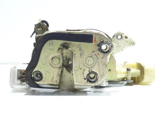 Used Front right lock Front right lock TOYOTA YARIS (_P1_) 1.4 D-4D (NLP10_, NLP10R) (75 hp) 33828842 33828842