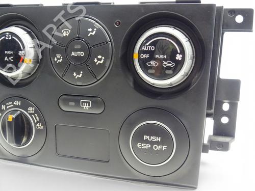 Used Climate control Climate control SUZUKI GRAND VITARA II (JT, TE, TD) 1.9 DDiS All-wheel Drive (JT419, TD44, JB419WD, JB419XD,... (129 hp) 36763930 36763930