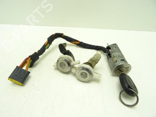 Conmutador de arranque RENAULT MEGANE I Coach (DA0/1_) 1.9 dCi (DA05, DA1F) (102 hp) 29501158