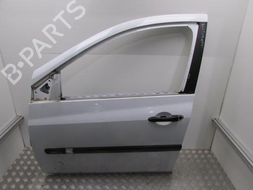 Used Left front door RENAULT CLIO III (BR0/1, CR0/1) 1.5 dCi (BR17, CR17) (86 hp) 20177658