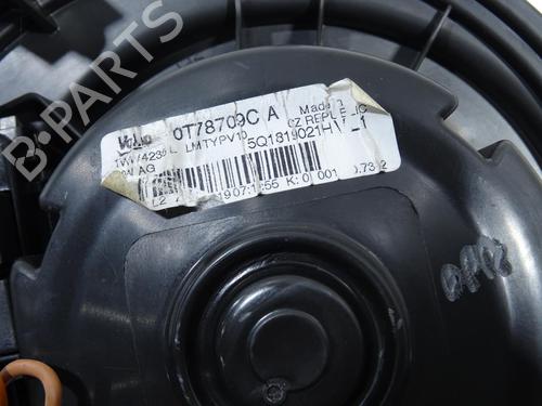 Used Heater blower motor Heater blower motor VW GOLF VII (5G1, BQ1, BE1, BE2) 1.6 TDI (105 hp) 28216565 28216565