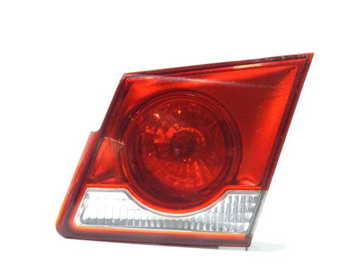 right-tailgate-light-chevrolet-cruze-j300-2009-28079955 main image