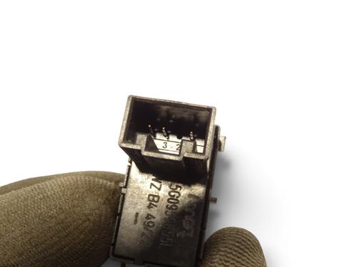 Left rear window switch VW POLO VI (AW1, BZ1, AE1) 1.0 TSI | BP39085682I29 - Image 2