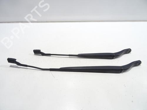 Used Front windshield wiper arm PEUGEOT 208 II (UB_, UP_, UW_, UJ_) 1.2 PureTech 75 (75 hp) 25282718