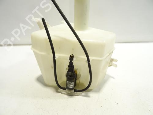 Windscreen washer tank HYUNDAI TUCSON (JM) 2.0 CRDi | BP24656055C113