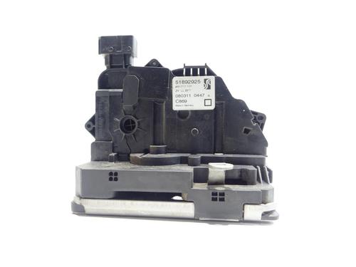 Serrure avant droite FIAT PUNTO EVO (199_) 1.3 D Multijet (199AXC1A, 199BXC1A, 199AXT1A, 199BXT1A) (75 hp) 28612108