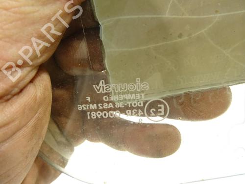 Used Rear right quarter glass Rear right quarter glass LAND ROVER DEFENDER Station Wagon (L316, L315) 2.5 Td5 4x4 (L316) (122 hp) 35888282 35888282