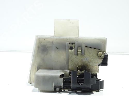 front-right-lock-renault-megane-scenic-ja01_-1996-1997-1998-1999-2000-2001-24237857 main image