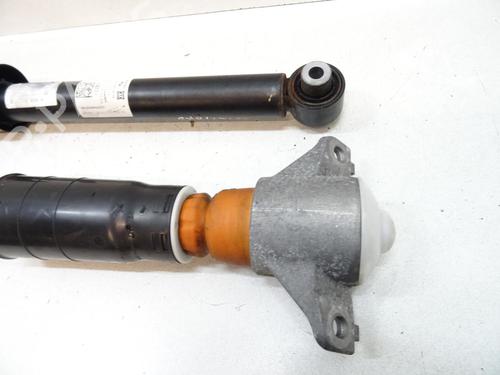 Used Right rear shock absorber Right rear shock absorber 20041194 20041194