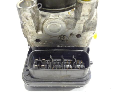 Used ABS pump ABS pump TOYOTA RAV 4 II (_A2_) 2.0 4WD (ACA21, ACA20) (150 hp) 31858345 31858345