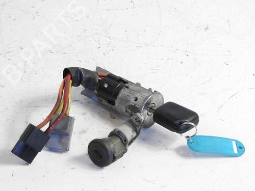 Used Ignition barrel RENAULT ESPACE II (J/S63_) 2.1 TD (J633, J634, J/S635, J/S63D) (88 hp) 25268947