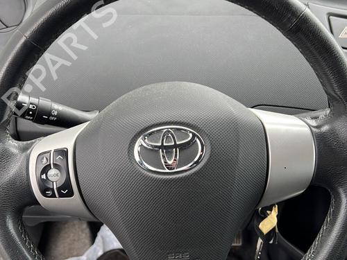 Used Parts TOYOTA YARIS (_P9_) 1.4 D-4D (NLP90_, NLP90R) 4600477