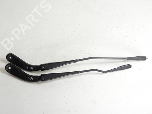 Front windshield wiper arm BMW 1 (F20) 120 d xDrive 61619465063