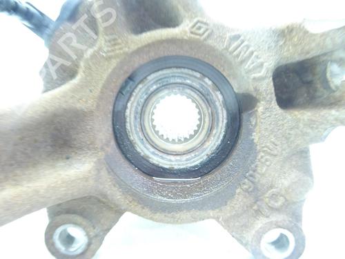 Used Right front steering knuckle Right front steering knuckle DACIA SANDERO II 1.0 SCe 75 (B8JC, B8JD, B8NC) (73 hp) 33681757 33681757