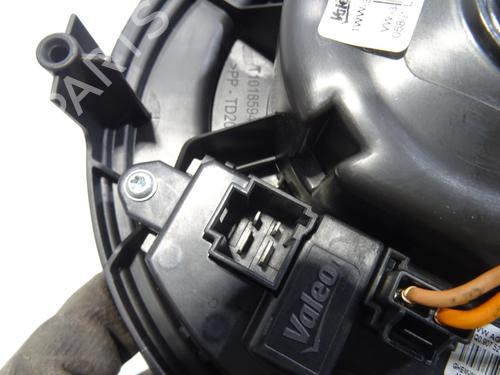 Used Heater blower motor Heater blower motor AUDI Q3 (F3B) 35 TDI (150 hp) 20038122 20038122