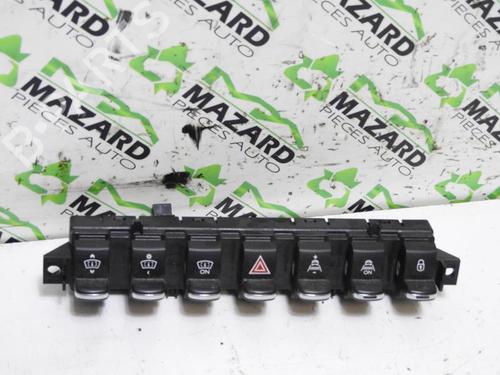 Used Warning switch Warning switch PEUGEOT 3008 I MPV (0U_) 1.6 HDi (109 hp) 21966358 21966358