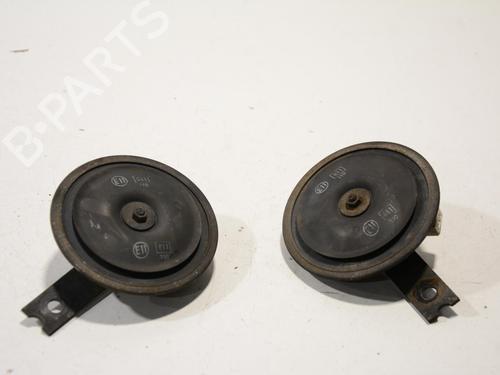 Used Horn Horn HYUNDAI GALLOPER II (JK-01) 2.5 TD intercooler (99 hp) 33659550 33659550