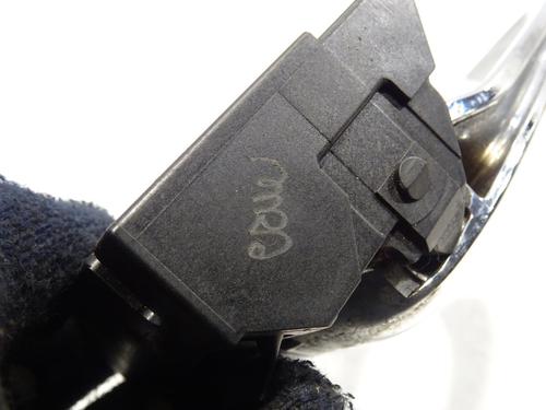 Used Front right interior door handle Front right interior door handle TOYOTA RAV 4 III (_A3_) 2.2 D 4WD (ALA30_, ALA30R) (177 hp) 32516986 32516986
