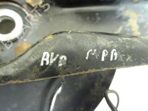 Used Right front steering knuckle Right front steering knuckle FIAT PANDA (141_) 1100 4x4 (54 hp) 26892675 26892675