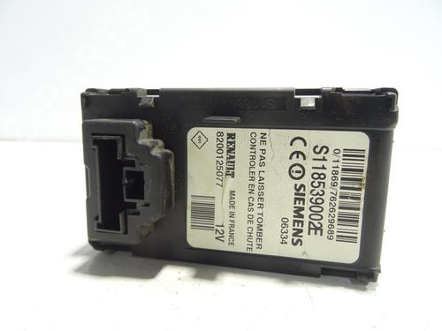 Used Card reader RENAULT SCÉNIC II (JM0/1_) 2.0 dCi (JM1K) (150 hp) 21062924