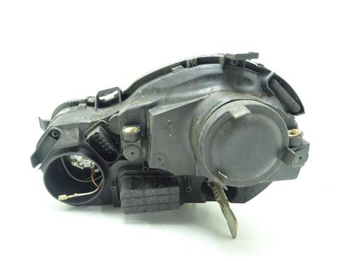 Right headlight VW POLO IV (9N_, 9A_) 1.4 16V | BP29484658C29 