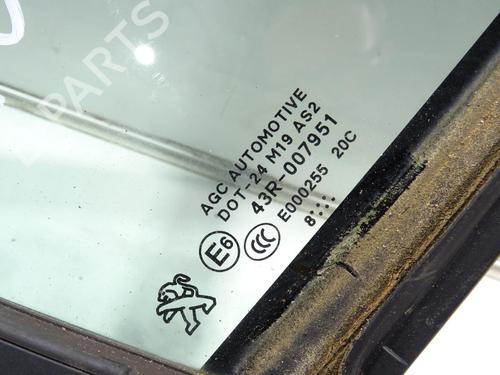 Used Front right quarter glass Front right quarter glass PEUGEOT 208 I (CA_, CC_) 1.2 PureTech 82 (82 hp) 21776452 21776452