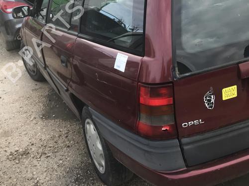 Left mirror OPEL ASTRA F Estate (T92) 1.7 TDS (F35, M35) | BP20043465C26 