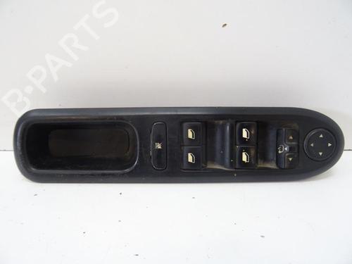 Used Left front window switch Left front window switch PEUGEOT 407 (6D_) 1.6 HDi 110 (6D9HZC, 6D9HYC) (109 hp) 20057025 20057025