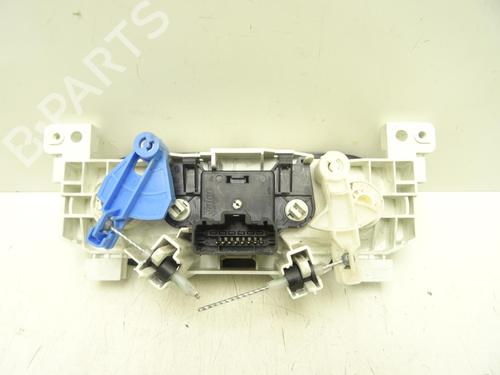 Used Climate control Climate control OPEL VIVARO B Van (X82) 1.6 CDTI (05) (146 hp) 33723323 33723323