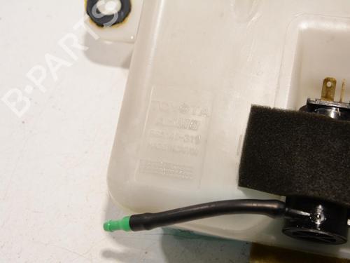 Used Windscreen washer tank Windscreen washer tank TOYOTA LAND CRUISER 90 (_J9_) 3.0 TD (KZJ90_, KZJ95_, KZJ90R, KZJ95R, KZJ90W, KZJ95W) (125 hp) 31660512 31660512