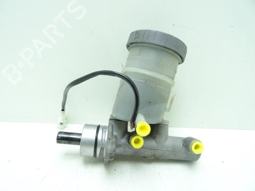 Used Brake master cylinder Brake master cylinder SUZUKI JIMNY Closed Off-Road Vehicle (SN) 1.5 DDiS 4x4 (86 hp) 33532241 33532241