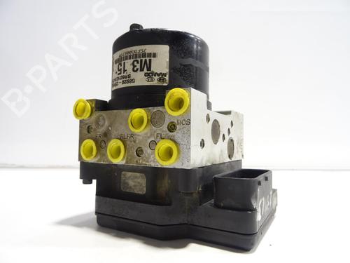 Used ABS pump HYUNDAI TUCSON (JM) 2.0 CRDi All-wheel Drive (113 hp) 29066009