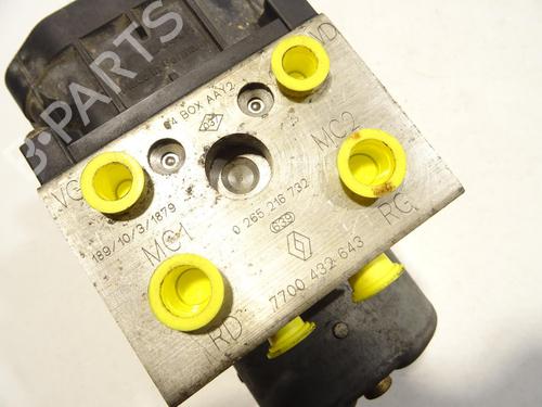 ABS pump RENAULT MEGANE I Coach (DA0/1_) 1.9 dCi (DA05, DA1F) | BP29422227M43 