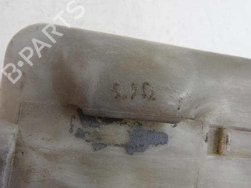 Used Windscreen washer tank Windscreen washer tank ISUZU D-MAX I (TFR, TFS) 3.0 DiTD 4x4 (TFS77H) (131 hp) 20054315 20054315