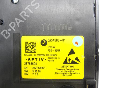 interior-roof-light-bmw-4-coupe-g22-g82-2020-37251195 main image