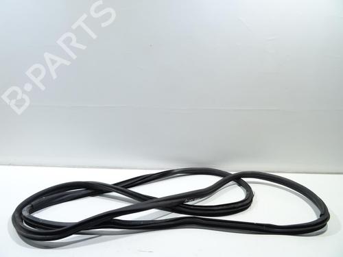 Used Rubber door seal MERCEDES-BENZ VITO Mixto (Double Cabin) (W447) 119 CDI 4-matic (447.701, 447.703, 447.705) (190 hp) 26177135