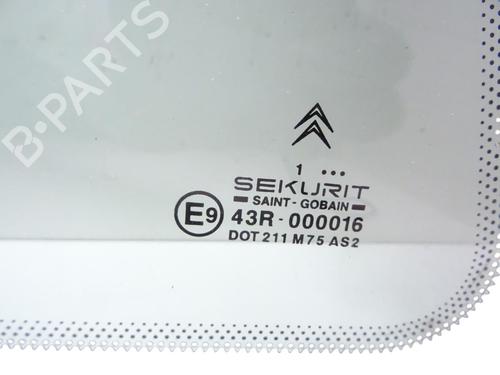 Used Rear right quarter glass Rear right quarter glass 37714767 37714767
