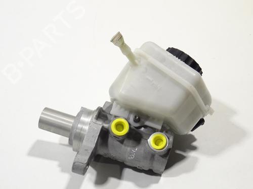 Used Brake master cylinder BMW 3 Touring (F31) 320 d xDrive (200 hp) 20049855
