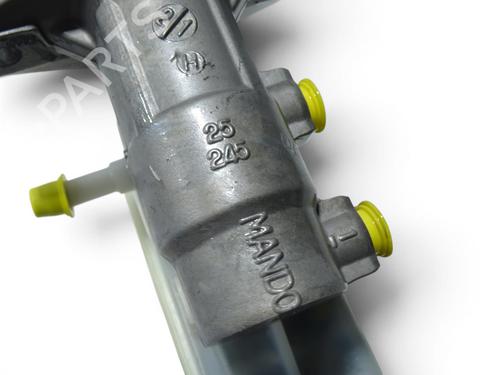 Brake master cylinder SSANGYONG KORANDO (CK) 2.0 e-XDi 4WD | BP35995380M77 - Image 4