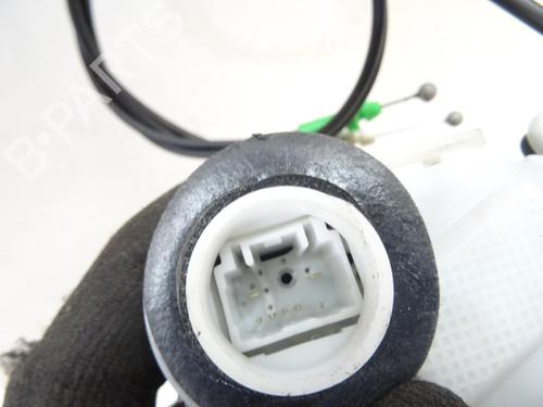 Front left lock TOYOTA YARIS (_P13_)  | BP20052465C98 