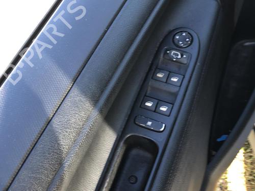 Warning switch PEUGEOT 207 SW (WK_) 1.6 HDi | BP28477392I22 - Image 12