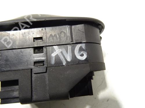 Interrupteur de vitre avant gauche PEUGEOT 306 Hatchback (7A, 7C, N3, N5) 1.8 16V | BP30855477I27