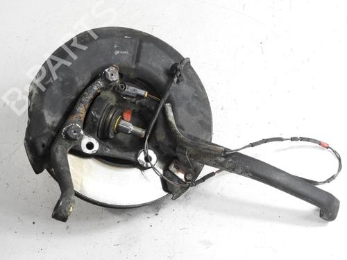 Used Right front steering knuckle Right front steering knuckle MERCEDES-BENZ S-CLASS (W126) 280 SE, SEL (126.022, 126.023) (185 hp) 21971122 21971122