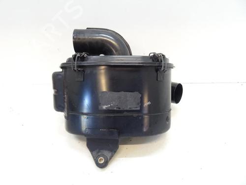 Used Air filter box MITSUBISHI PAJERO II (V3_W, V2_W, V4_W, V5_W) [1990-2001]  21968955