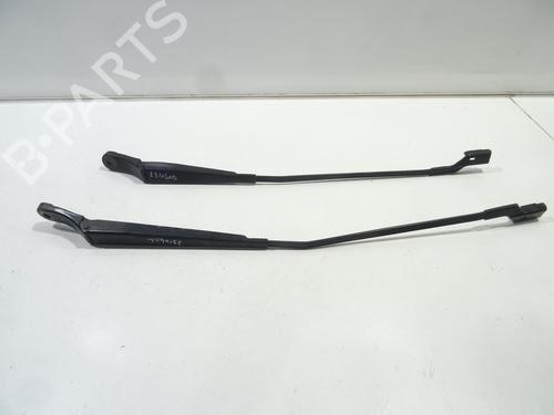 Used Front windshield wiper arm PEUGEOT 3008 I MPV (0U_) [2009-2017]  26713668