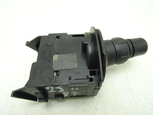 Used Switch RENAULT SCÉNIC II (JM0/1_) 1.5 dCi (JM1E, JM16) (106 hp) 30948433