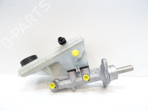 Used Brake master cylinder RENAULT TRAFIC II Van (FL) 2.0 dCi 115 (FL01, FL0U) (114 hp) 20058004