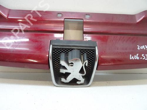 Used Grille PEUGEOT 406 (8B) 1.9 TD (92 hp) 20176854